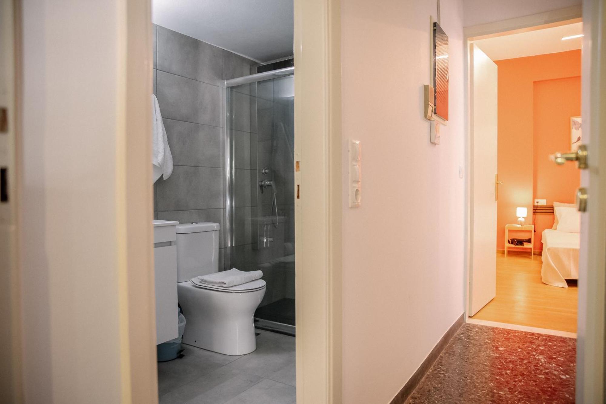 3Cs Athens Ampelokipoi Comfy Flat Ft Patio Airport Direct Day N Night Leilighet Eksteriør bilde